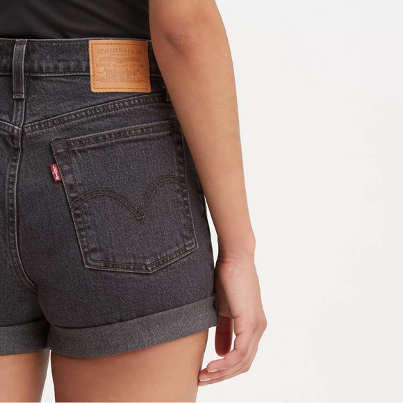 Levi's Pants - Levi’s Wedgie Fit Shorts